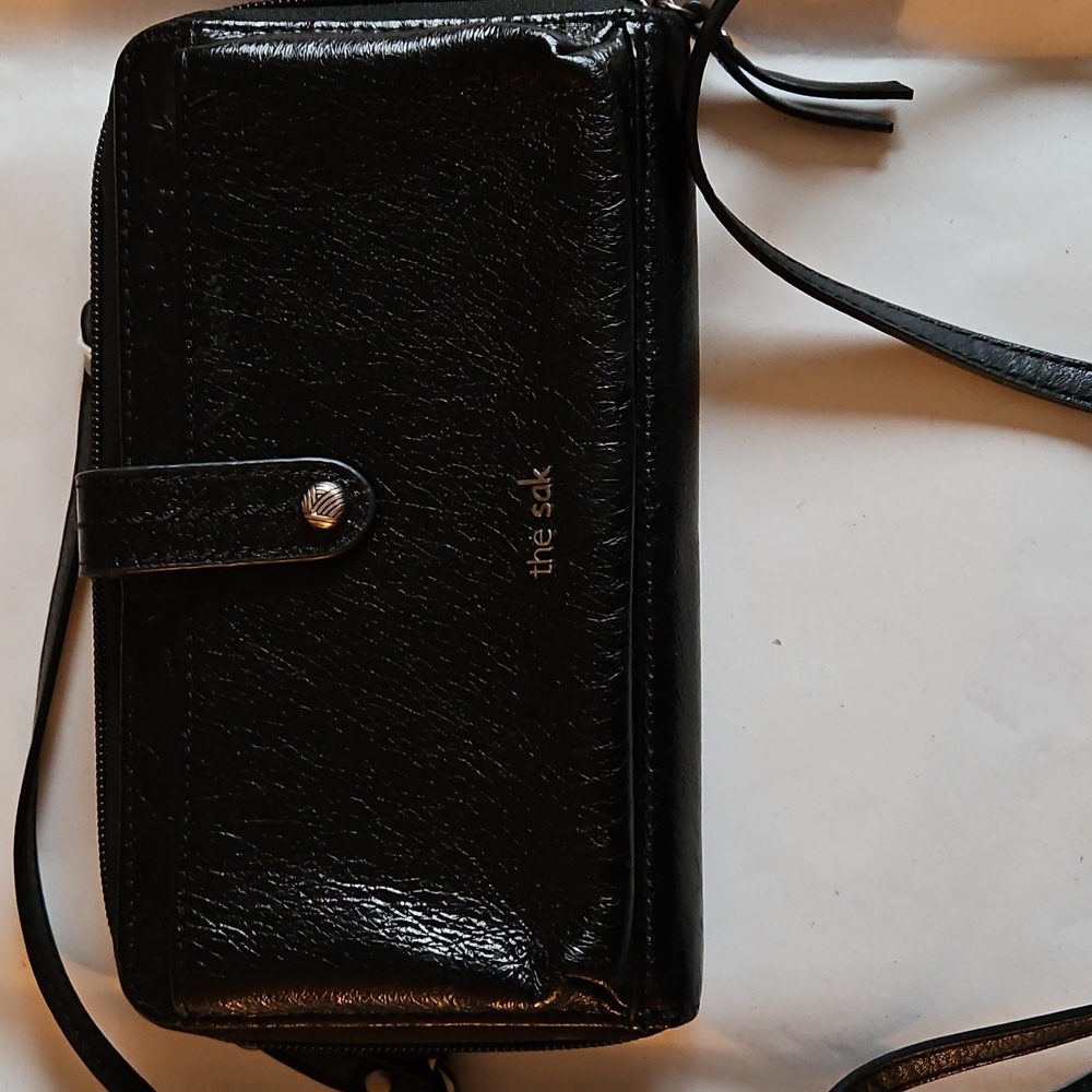 The Sak Iris Black Leather Large Smartphone Crossbody Wallet Clutch